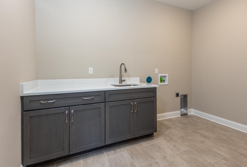 5383 KAITLYNN ROSE DR, Lakeland, Tennessee 38002, 4 Bedrooms Bedrooms, 10 Rooms Rooms,3.1 BathroomsBathrooms,Residential,For Sale,KAITLYNN ROSE,10209159