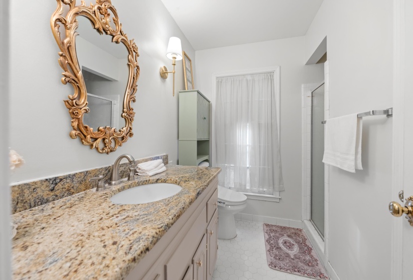5330 WALNUT GROVE RD, Memphis, Tennessee 38120, 4 Bedrooms Bedrooms, 8 Rooms Rooms,3.1 BathroomsBathrooms,Residential,For Sale,WALNUT GROVE,10212772