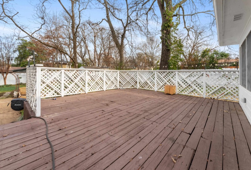 5330 WALNUT GROVE RD, Memphis, Tennessee 38120, 4 Bedrooms Bedrooms, 8 Rooms Rooms,3.1 BathroomsBathrooms,Residential,For Sale,WALNUT GROVE,10212772
