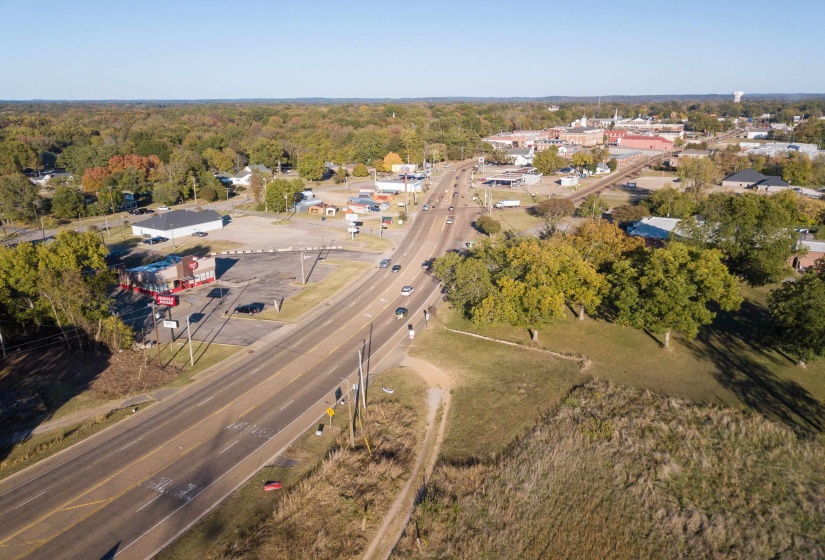 190 BRIDGE AVE, Savannah, Tennessee 38372, ,Commercial/industrial,For Sale,BRIDGE,10212826
