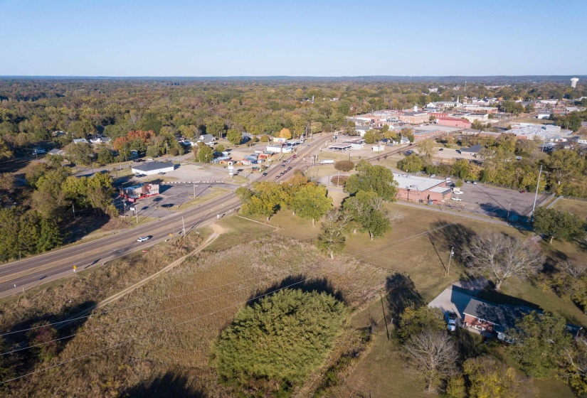 190 BRIDGE AVE, Savannah, Tennessee 38372, ,Commercial/industrial,For Sale,BRIDGE,10212826