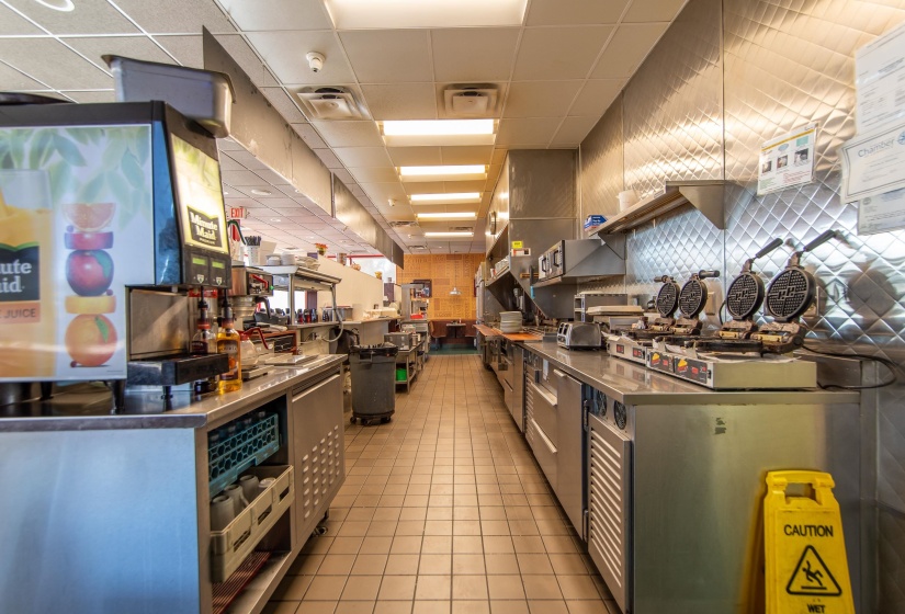 190 BRIDGE AVE, Savannah, Tennessee 38372, ,Commercial/industrial,For Sale,BRIDGE,10212826