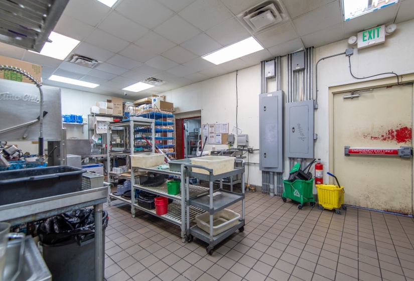 190 BRIDGE AVE, Savannah, Tennessee 38372, ,Commercial/industrial,For Sale,BRIDGE,10212826