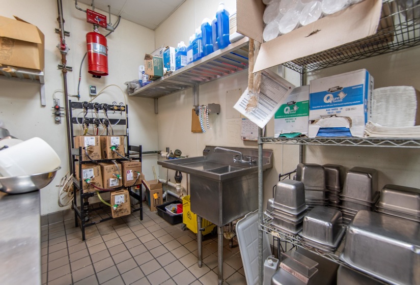 190 BRIDGE AVE, Savannah, Tennessee 38372, ,Commercial/industrial,For Sale,BRIDGE,10212826