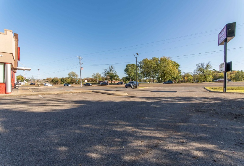 190 BRIDGE AVE, Savannah, Tennessee 38372, ,Commercial/industrial,For Sale,BRIDGE,10212826