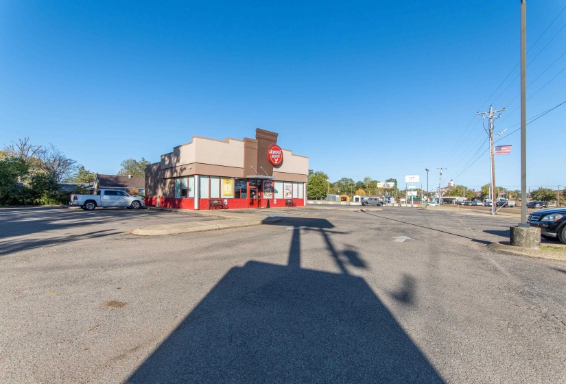 190 BRIDGE AVE, Savannah, Tennessee 38372, ,Commercial/industrial,For Sale,BRIDGE,10212826