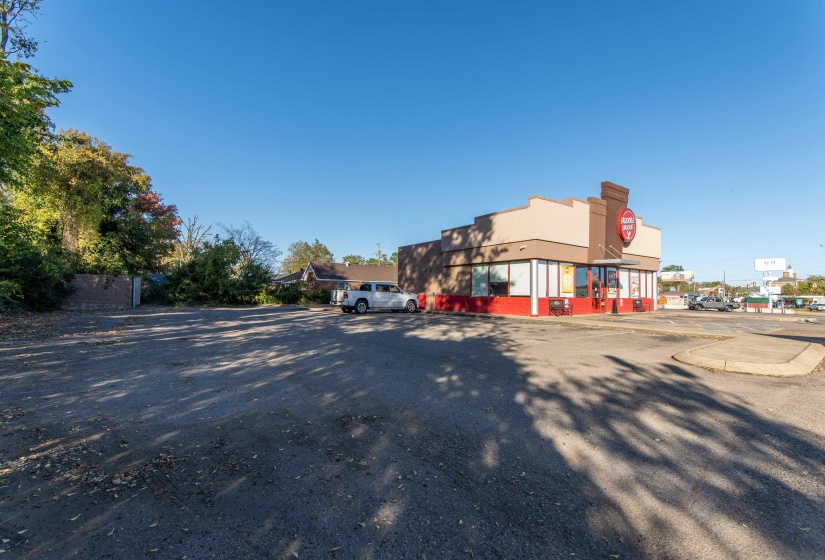 190 BRIDGE AVE, Savannah, Tennessee 38372, ,Commercial/industrial,For Sale,BRIDGE,10212826