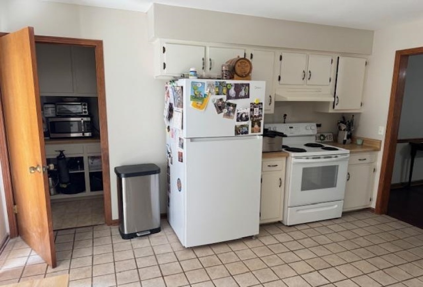 525 MIDDLETON LOOP, Bolivar, Tennessee 38008, 3 Bedroom Bedrooms, 6 Room Rooms,2 BathroomBathrooms,Residential,For Sale,MIDDLETON,0,10212809