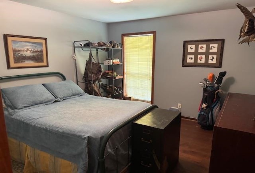 525 MIDDLETON LOOP, Bolivar, Tennessee 38008, 3 Bedroom Bedrooms, 6 Room Rooms,2 BathroomBathrooms,Residential,For Sale,MIDDLETON,0,10212809