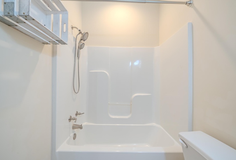 45 DALTON CV, Savannah, Tennessee 38372, 3 Bedrooms Bedrooms, 8 Rooms Rooms,2 BathroomsBathrooms,Residential,For Sale,DALTON,10212824