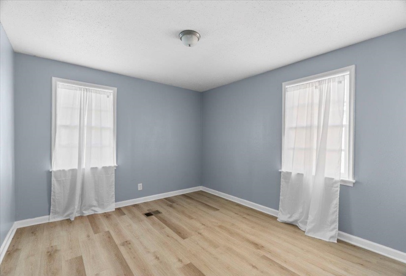 835 JOSEPHINE ST, Memphis, Tennessee 38114, 3 Bedrooms Bedrooms, 6 Rooms Rooms,2 BathroomsBathrooms,Residential,For Sale,JOSEPHINE,10212827