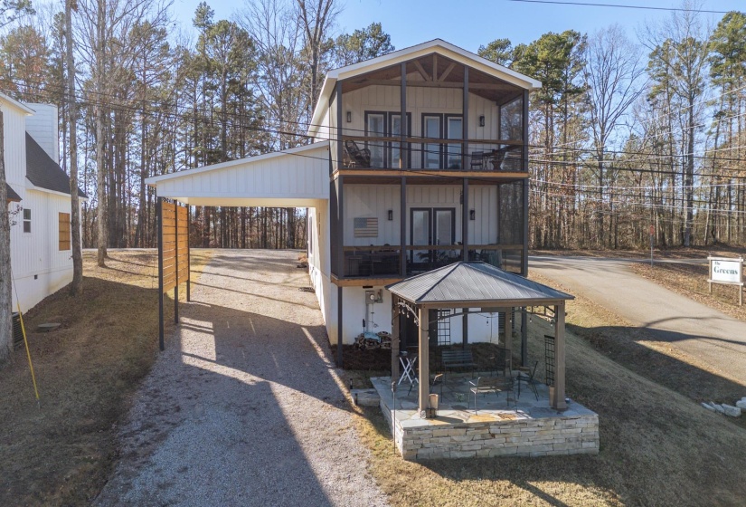115 HOLIDAY HILLS LN, Counce, Tennessee 38326, 3 Bedrooms Bedrooms, 10 Rooms Rooms,2.1 BathroomsBathrooms,Residential,For Sale,HOLIDAY HILLS,10212842