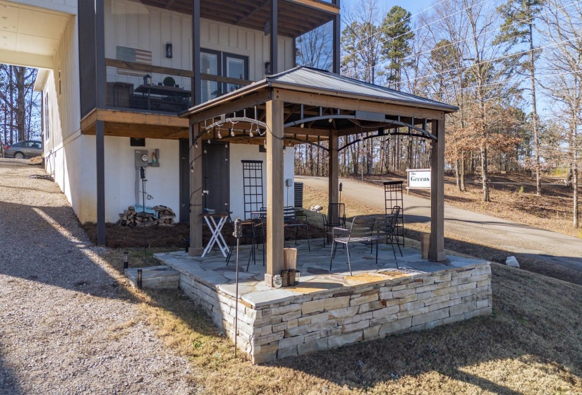 115 HOLIDAY HILLS LN, Counce, Tennessee 38326, 3 Bedrooms Bedrooms, 10 Rooms Rooms,2.1 BathroomsBathrooms,Residential,For Sale,HOLIDAY HILLS,10212842