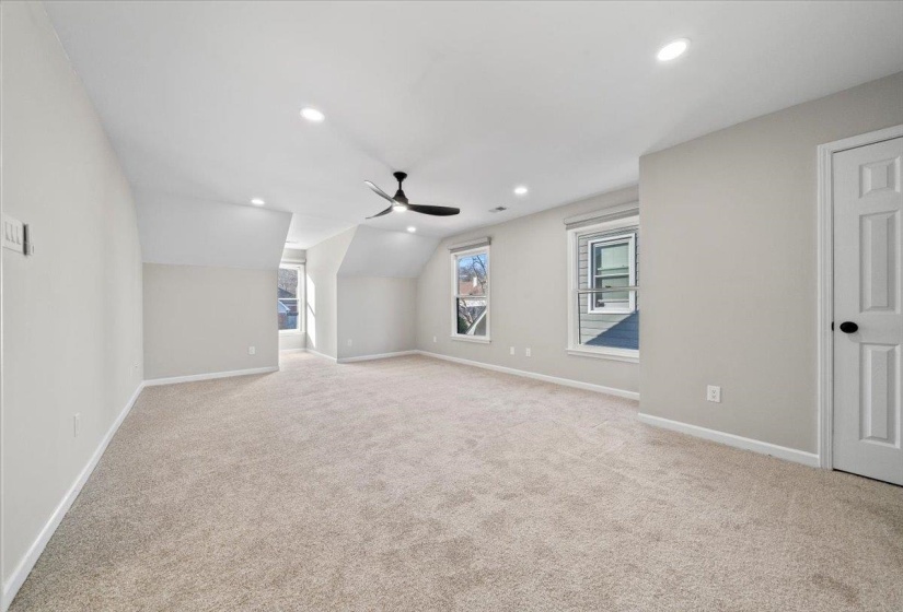 300 MYSEN DR, Memphis, Tennessee 38018, 4 Bedrooms Bedrooms, 7 Rooms Rooms,2.1 BathroomsBathrooms,Residential,For Sale,MYSEN,10212872