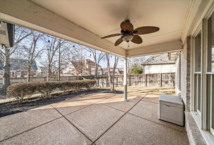 1581 BRACKENSHIRE LN, Collierville, Tennessee 38017, 4 Bedrooms Bedrooms, 10 Rooms Rooms,3 BathroomsBathrooms,Residential,For Sale,BRACKENSHIRE,10212873