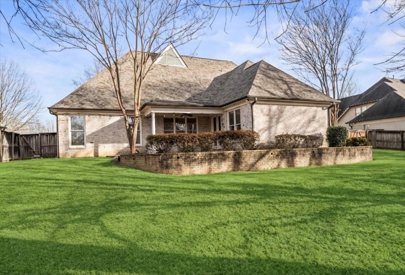 1581 BRACKENSHIRE LN, Collierville, Tennessee 38017, 4 Bedrooms Bedrooms, 10 Rooms Rooms,3 BathroomsBathrooms,Residential,For Sale,BRACKENSHIRE,10212873