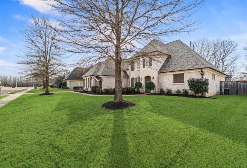 1581 BRACKENSHIRE LN, Collierville, Tennessee 38017, 4 Bedrooms Bedrooms, 10 Rooms Rooms,3 BathroomsBathrooms,Residential,For Sale,BRACKENSHIRE,10212873