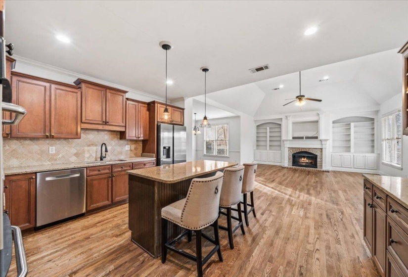 1581 BRACKENSHIRE LN, Collierville, Tennessee 38017, 4 Bedrooms Bedrooms, 10 Rooms Rooms,3 BathroomsBathrooms,Residential,For Sale,BRACKENSHIRE,10212873