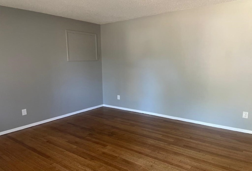 693 BONWOOD AVE, Memphis, Tennessee 38109, 4 Bedrooms Bedrooms, 7 Rooms Rooms,1 BathroomBathrooms,Residential,For Sale,BONWOOD,10212886