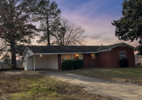 693 BONWOOD AVE, Memphis, Tennessee 38109, 4 Bedrooms Bedrooms, 7 Rooms Rooms,1 BathroomBathrooms,Residential,For Sale,BONWOOD,10212886 693 BONWOOD AVE, Memphis, Tennessee 38109, 4 Bedrooms Bedrooms, 7 Rooms Rooms,1 BathroomBathrooms,Residential,For Sale,BONWOOD,10212886