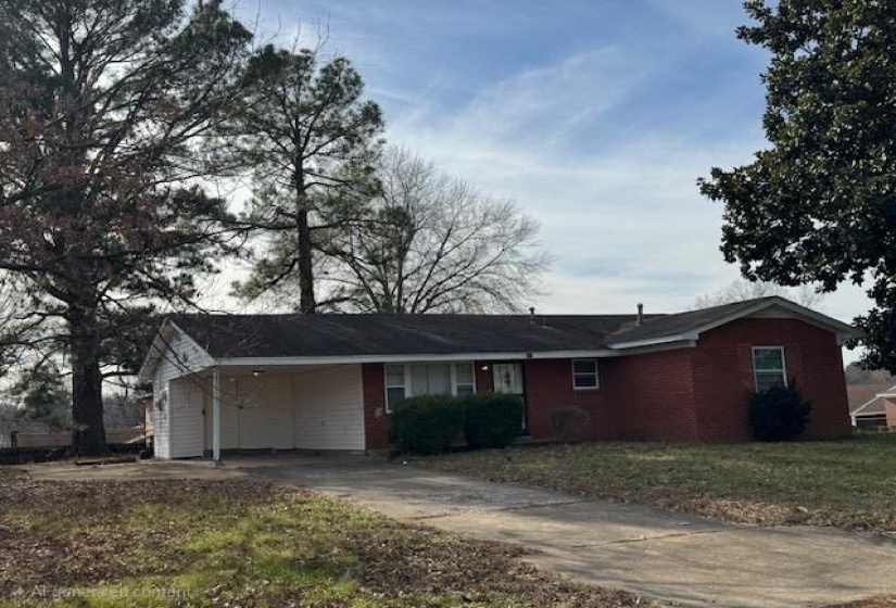 693 BONWOOD AVE, Memphis, Tennessee 38109, 4 Bedrooms Bedrooms, 7 Rooms Rooms,1 BathroomBathrooms,Residential,For Sale,BONWOOD,10212886