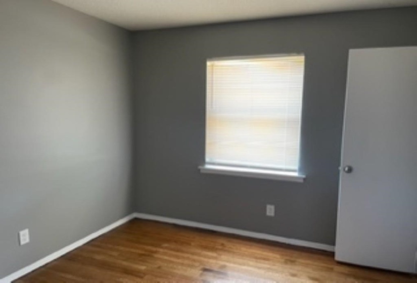 693 BONWOOD AVE, Memphis, Tennessee 38109, 4 Bedrooms Bedrooms, 7 Rooms Rooms,1 BathroomBathrooms,Residential,For Sale,BONWOOD,10212886