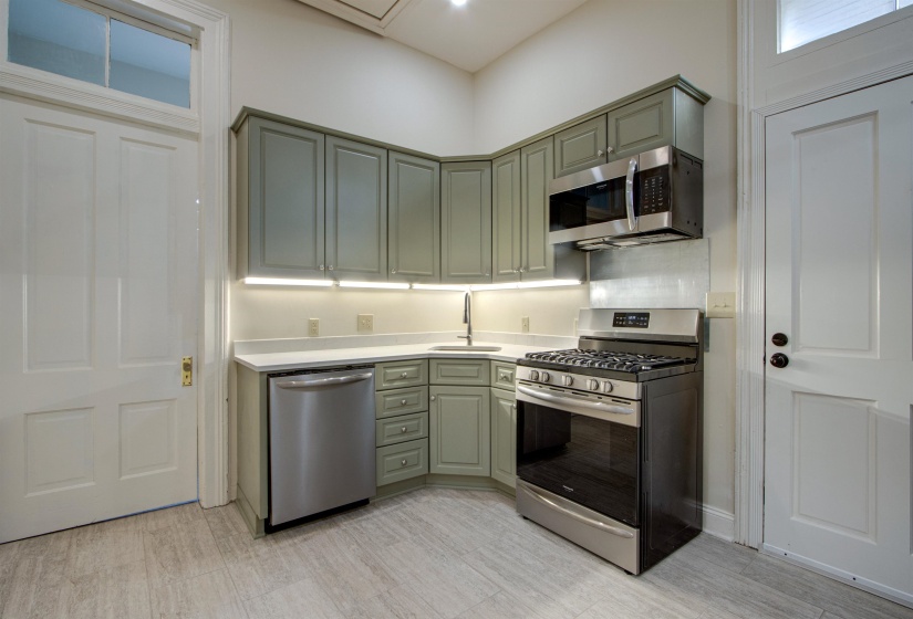 372 MULBERRY ST, Memphis, Tennessee 38103, 1 Bedroom Bedrooms, 3 Rooms Rooms,1 BathroomBathrooms,Residential,For Sale,MULBERRY,10211138