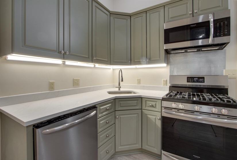 372 MULBERRY ST, Memphis, Tennessee 38103, 1 Bedroom Bedrooms, 3 Rooms Rooms,1 BathroomBathrooms,Residential,For Sale,MULBERRY,10211138