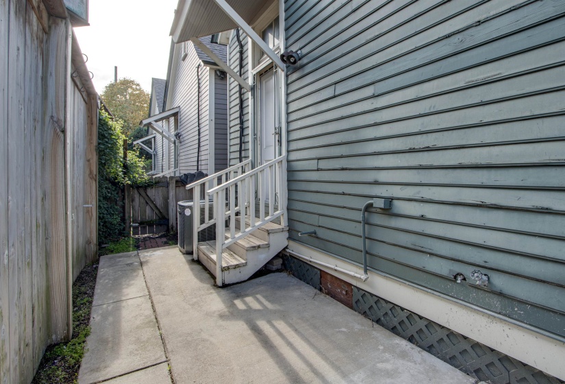372 MULBERRY ST, Memphis, Tennessee 38103, 1 Bedroom Bedrooms, 3 Rooms Rooms,1 BathroomBathrooms,Residential,For Sale,MULBERRY,10211138