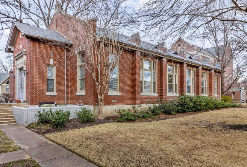 2235 BREWERS LNDG, Memphis, Tennessee 38104, 1 Bedroom Bedrooms, 4 Rooms Rooms,1 BathroomBathrooms,Residential,For Sale,BREWERS,10212963