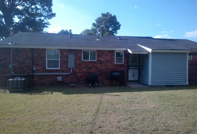 4374 FORD RD, Memphis, Tennessee 38109, 3 Bedroom Bedrooms, 5 Room Rooms,1 BathroomBathrooms,Residential,For Sale,FORD,0,10212965