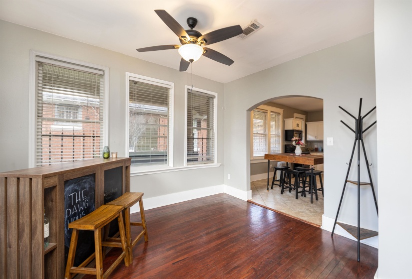 830 MAURY ST, Memphis, Tennessee 38107, 4 Bedroom Bedrooms, 9 Room Rooms,2 BathroomBathrooms,Residential,For Sale,MAURY,0,10212981