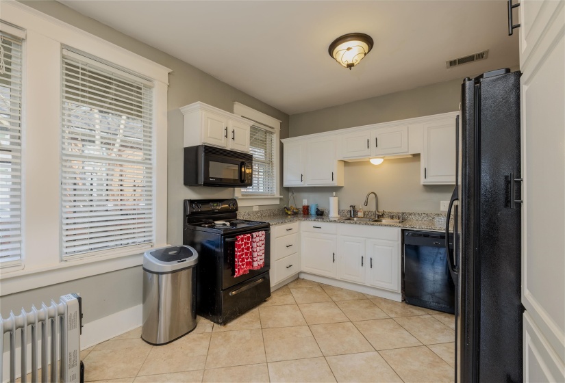 830 MAURY ST, Memphis, Tennessee 38107, 4 Bedroom Bedrooms, 9 Room Rooms,2 BathroomBathrooms,Residential,For Sale,MAURY,0,10212981