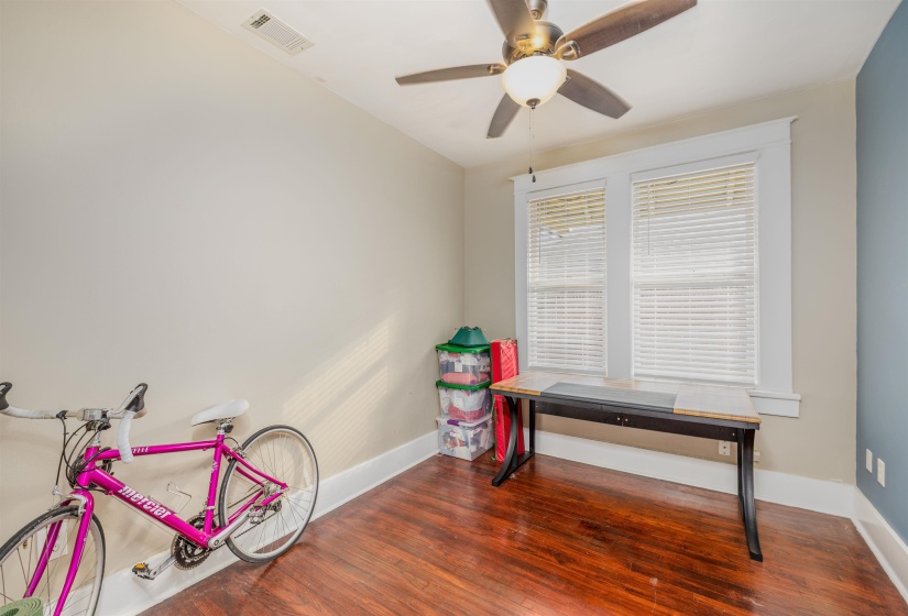 830 MAURY ST, Memphis, Tennessee 38107, 4 Bedroom Bedrooms, 9 Room Rooms,2 BathroomBathrooms,Residential,For Sale,MAURY,0,10212981