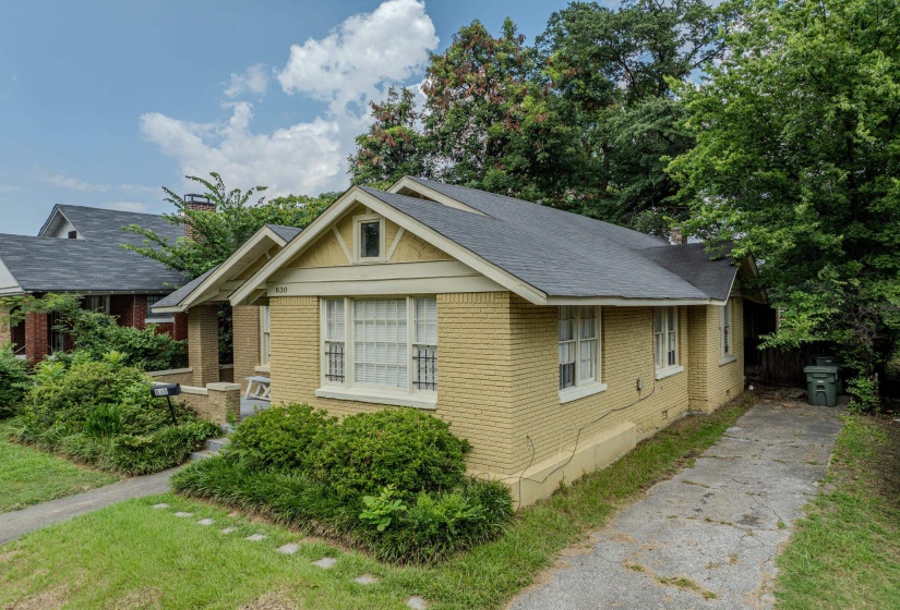 830 MAURY ST, Memphis, Tennessee 38107, 4 Bedroom Bedrooms, 9 Room Rooms,2 BathroomBathrooms,Residential,For Sale,MAURY,0,10212981