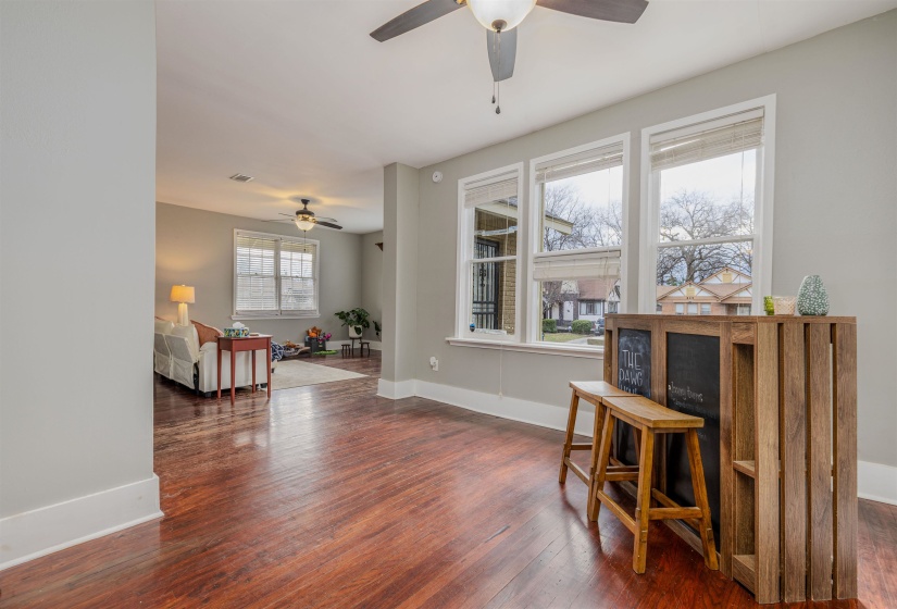 830 MAURY ST, Memphis, Tennessee 38107, 4 Bedroom Bedrooms, 9 Room Rooms,2 BathroomBathrooms,Residential,For Sale,MAURY,0,10212981