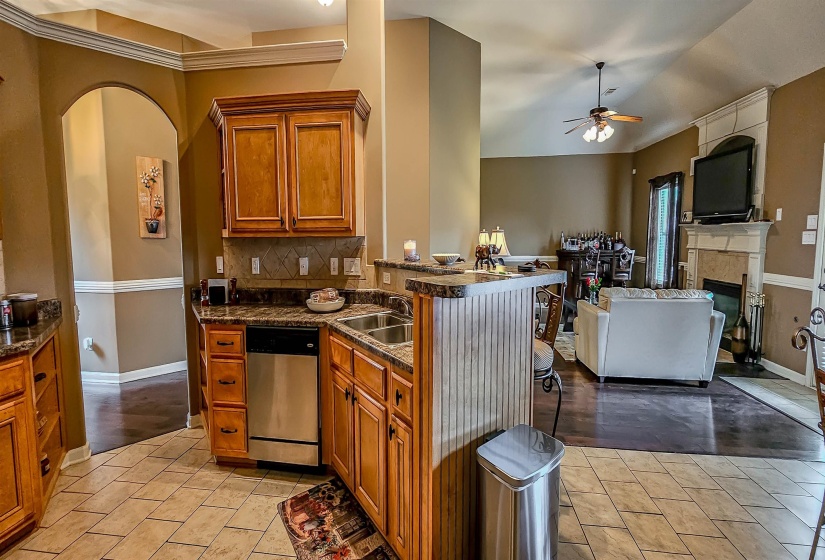 35 WHISPERING CREEK CV, Oakland, Tennessee 38060, 4 Bedrooms Bedrooms, 7 Rooms Rooms,2 BathroomsBathrooms,Residential,For Sale,WHISPERING CREEK,10212986