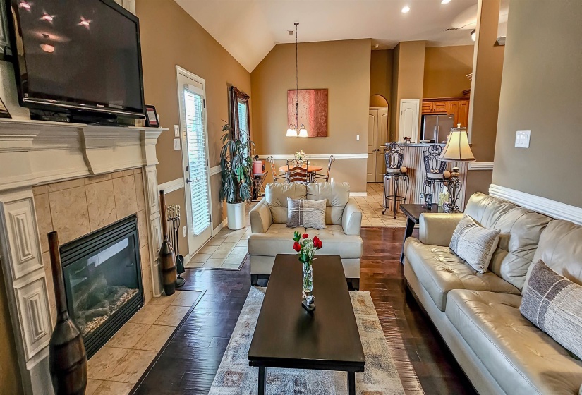 35 WHISPERING CREEK CV, Oakland, Tennessee 38060, 4 Bedrooms Bedrooms, 7 Rooms Rooms,2 BathroomsBathrooms,Residential,For Sale,WHISPERING CREEK,10212986