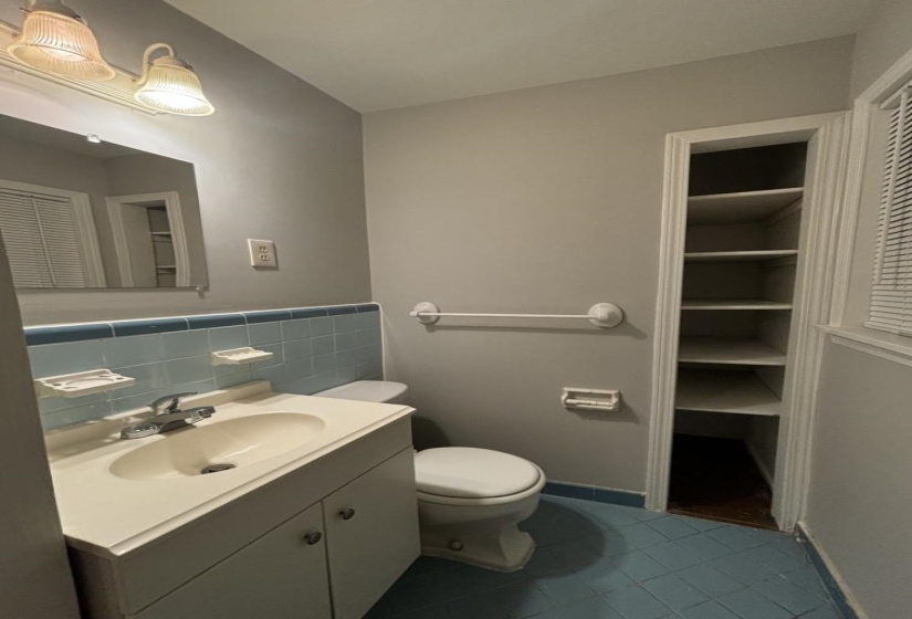 3011 CHRISTINE RD, Memphis, Tennessee 38118, 3 Bedroom Bedrooms, 5 Room Rooms,1.1 BathroomBathrooms,Residential,For Sale,CHRISTINE,0,10213006