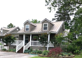 19 PEARL PKY, Iuka, Mississippi 38852, 2 Bedrooms Bedrooms, 7 Rooms Rooms,2 BathroomsBathrooms,Residential,For Sale,PEARL,10213012