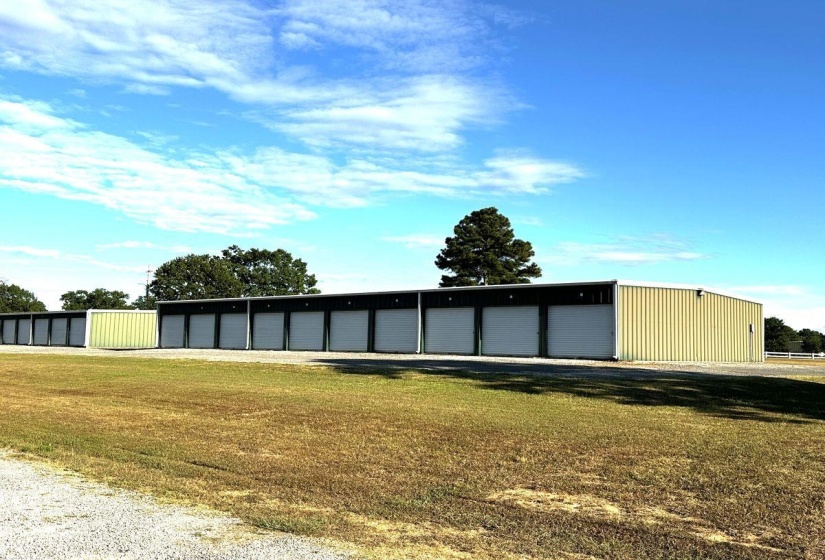 19 PEARL PKY, Iuka, Mississippi 38852, 2 Bedrooms Bedrooms, 7 Rooms Rooms,2 BathroomsBathrooms,Residential,For Sale,PEARL,10213012