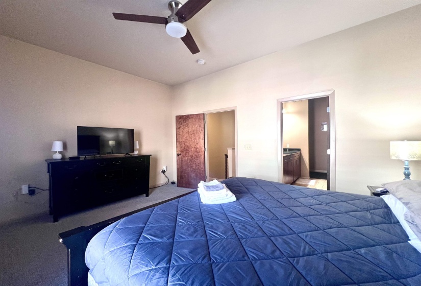 449 MONROE AVE, Memphis, Tennessee 38103, 2 Bedroom Bedrooms, 4 Room Rooms,2.1 BathroomBathrooms,Residential,For Sale,MONROE,0,10213037