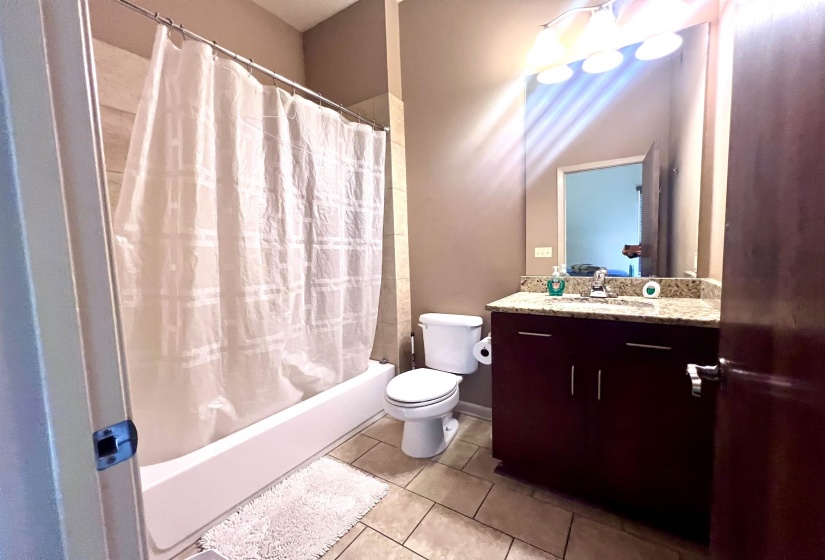 449 MONROE AVE, Memphis, Tennessee 38103, 2 Bedroom Bedrooms, 4 Room Rooms,2.1 BathroomBathrooms,Residential,For Sale,MONROE,0,10213037
