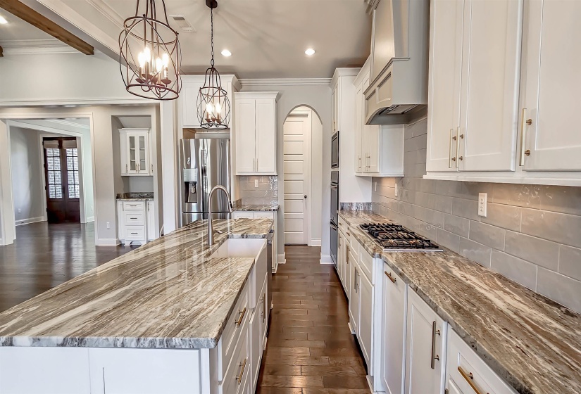 4728 MAGNOLIA PARK CIR, Collierville, Tennessee 38017, 5 Bedrooms Bedrooms, 10 Rooms Rooms,4.1 BathroomsBathrooms,Residential,For Sale,MAGNOLIA PARK,10213047