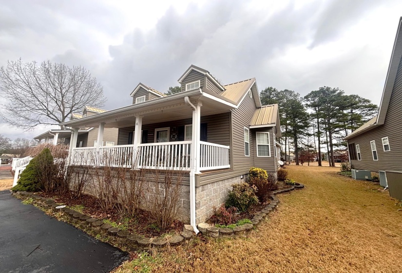 16 TAMARA TRL, Iuka, Mississippi 38852, 2 Bedroom Bedrooms, 5 Room Rooms,2 BathroomBathrooms,Residential,For Sale,TAMARA,0,10213058