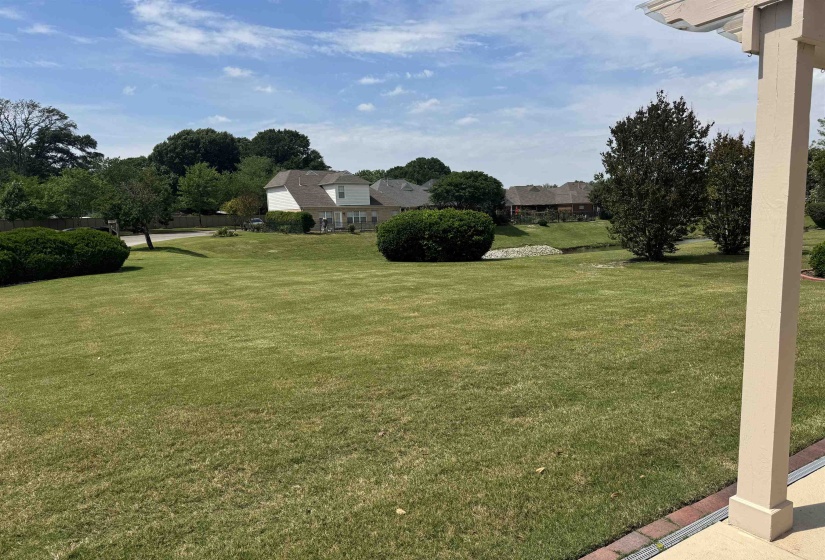 5524 FOUNTAIN BAY DR, Memphis, Tennessee 38120, 4 Bedrooms Bedrooms, 7 Rooms Rooms,2.1 BathroomsBathrooms,Residential,For Sale,FOUNTAIN BAY,10213060