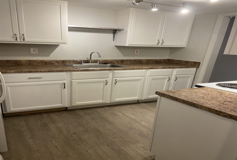 141 AUBURNDALE ST, Memphis, Tennessee 38104, 2 Bedrooms Bedrooms, 5 Rooms Rooms,1.1 BathroomsBathrooms,Residential,For Sale,AUBURNDALE,10210445