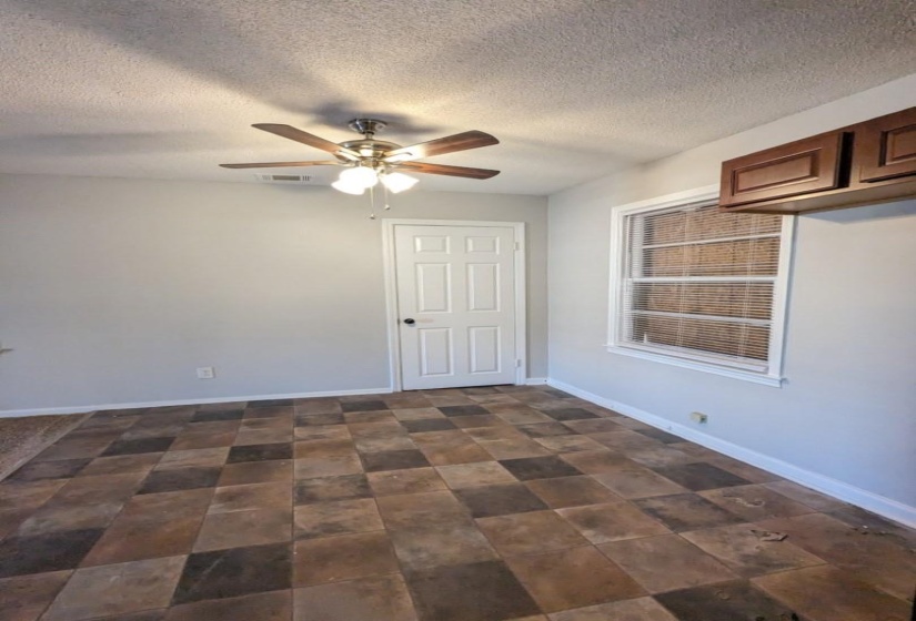 3733 BROMPTON AVE, Memphis, Tennessee 38118, 4 Bedroom Bedrooms, 6 Room Rooms,1.1 BathroomBathrooms,Residential,For Sale,BROMPTON,0,10213141