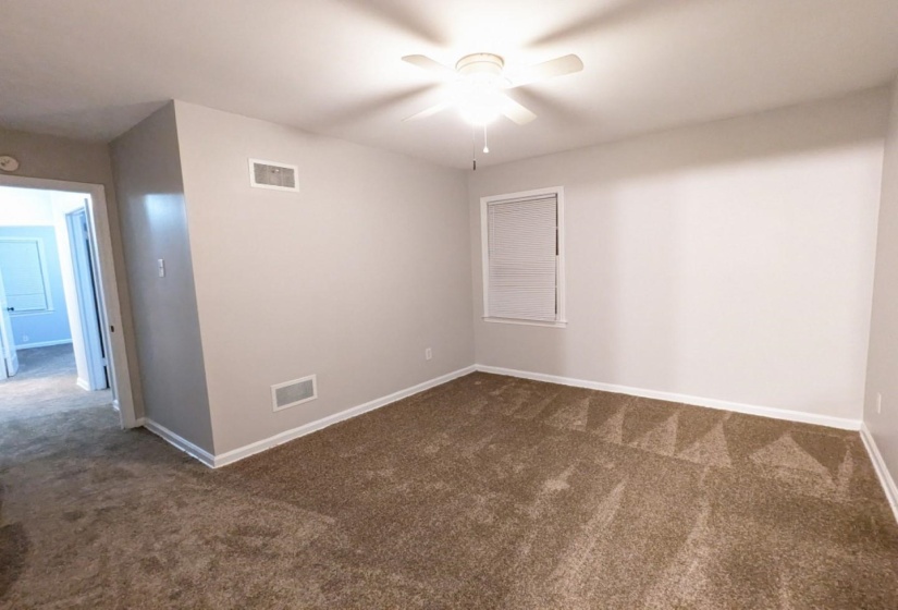 3733 BROMPTON AVE, Memphis, Tennessee 38118, 4 Bedroom Bedrooms, 6 Room Rooms,1.1 BathroomBathrooms,Residential,For Sale,BROMPTON,0,10213141