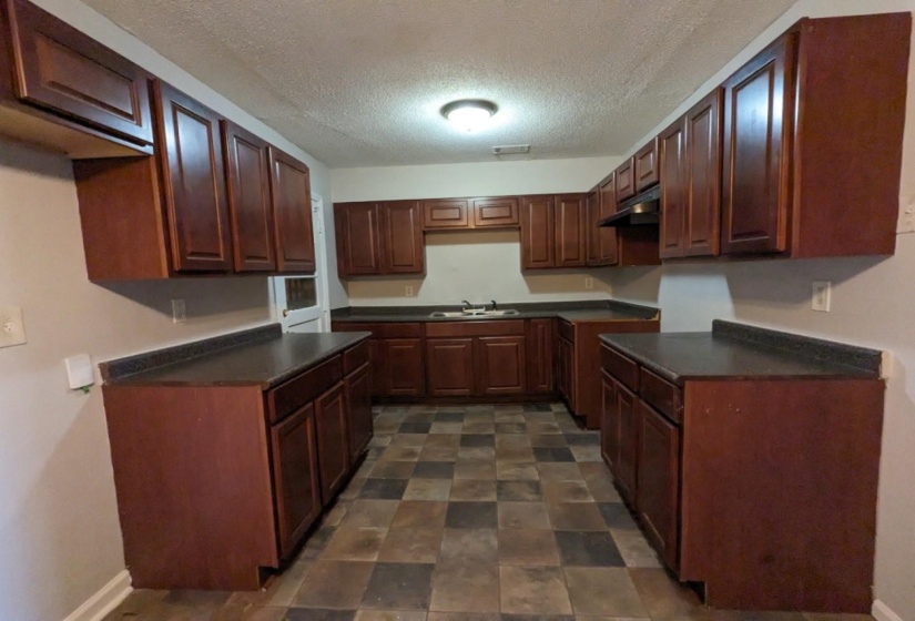 3733 BROMPTON AVE, Memphis, Tennessee 38118, 4 Bedroom Bedrooms, 6 Room Rooms,1.1 BathroomBathrooms,Residential,For Sale,BROMPTON,0,10213141
